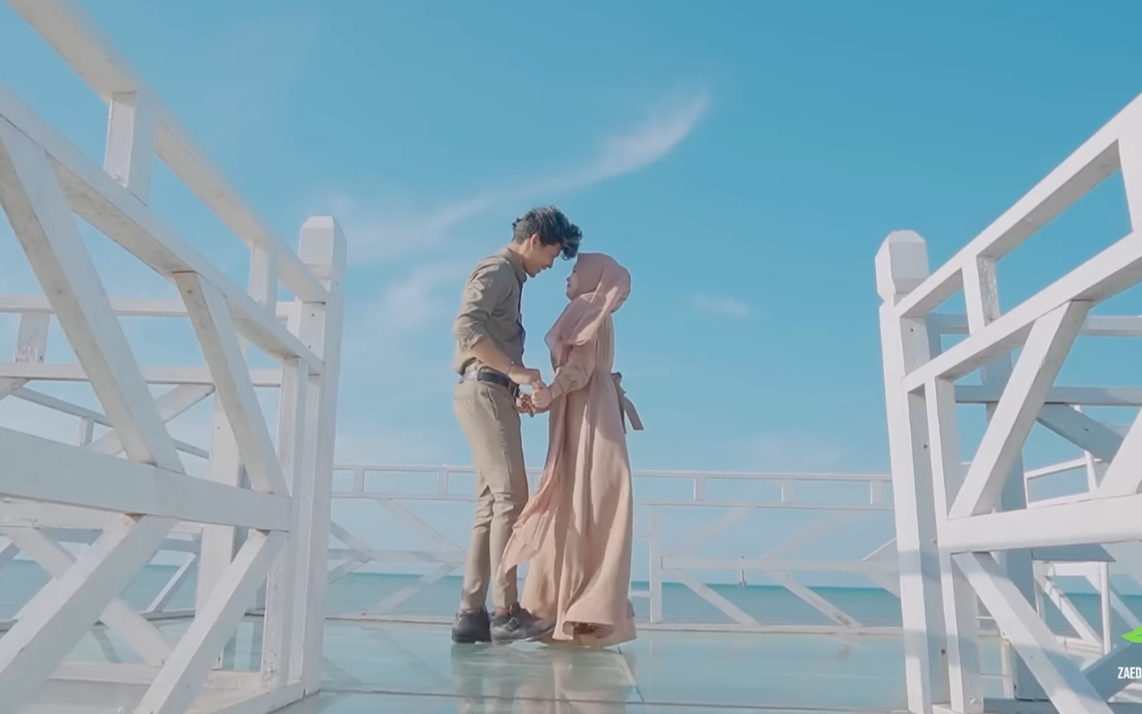 Lirik Lagu Madura 'Bhentalah Ateh', Cocok Dinyanyikan Sejoli yang Lagi Kasmaran