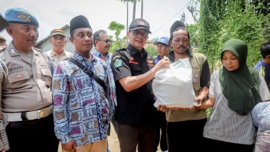 Pj Bupati Pamekasan Janjikan Bantuan bagi Korban Terdampak Angin Kencang