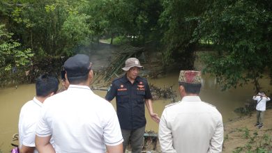 Pantau Korban Banjir, Pemkab Pamekasan Pastikan Bantuan Makan Tertangani