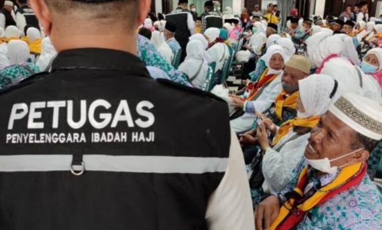 Kemenag Ingatkan CJH Sumenep: Jangan Coba-coba Bawa Rokok atau Jimat!