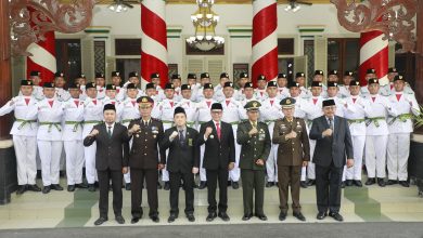 Pj Bupati Pamekasan Kukuhkan 74 Paskibraka
