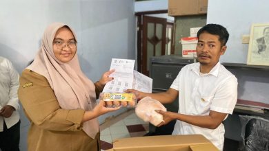 Masuk DTKS, Anggota DPRD Pamekasan Kembalikan Bantuan Pangan