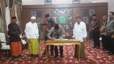 Pemkab Pamekasan Hibahkan Tanah untuk Pembangunan Kantor MWCNU