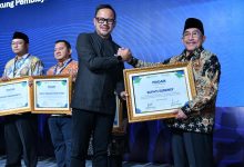 Bupati Sumenep Terima Penghargaan Nasional dari Perpamsi