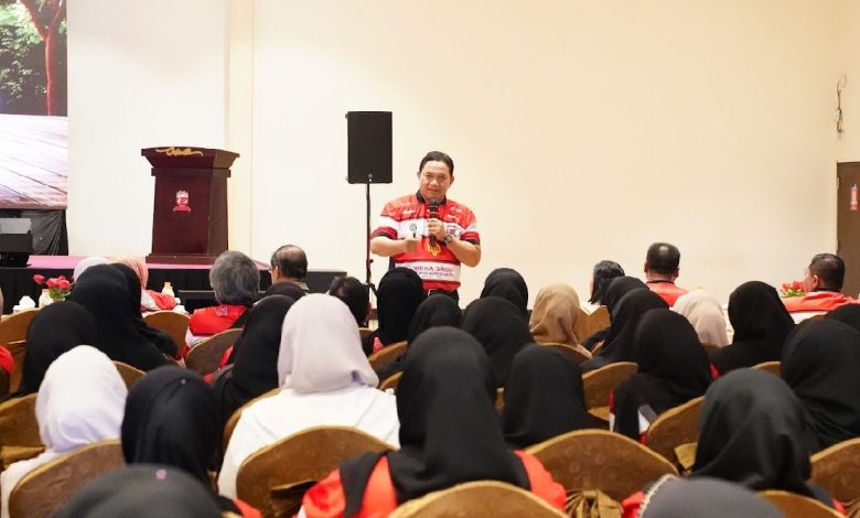 HUT Ke-10 Pojur, Achsanul Qosasi: Jangan Pernah Lupakan Madura!
