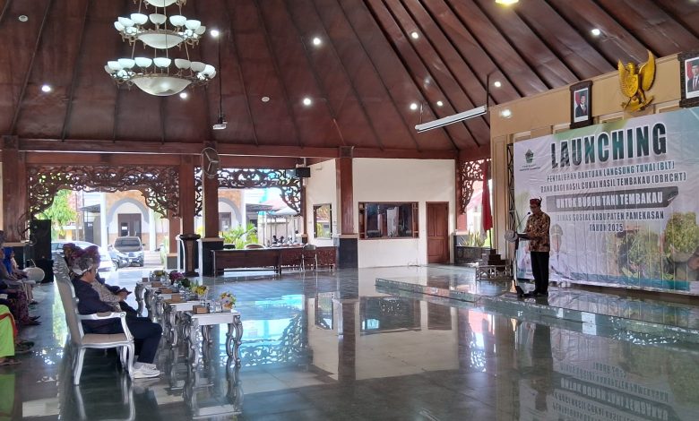 Pemkab Pamekasan Salurkan BLT DBHCHT untuk Petani Tembakau