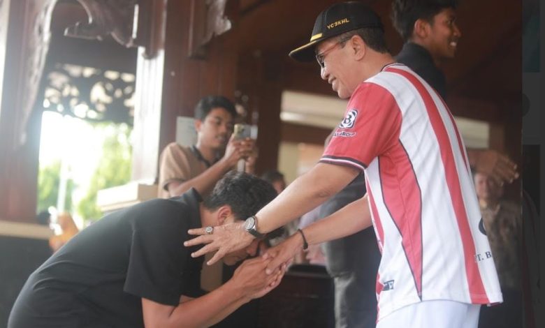 Bupati Pamekasan Bersemangat Kembalikan Persepam ke Super League