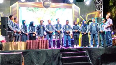 Dikukuhkan di Arek Lancor, JMP : Wujudkan Pers Bermartabat