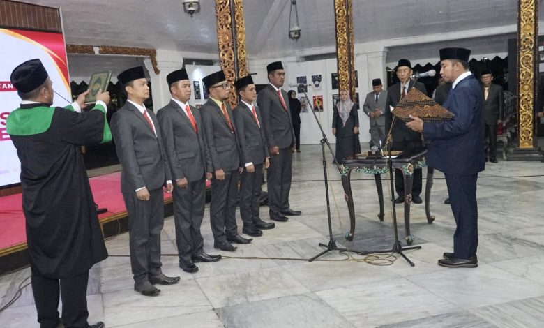 Lima Anggota Komisi Informasi Sumenep Resmi Dilantik