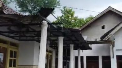 Angin Kencang Sapu Puluhan Rumah di Sumenep